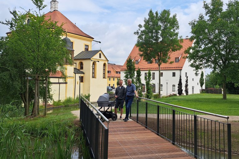 Fußgängerbrücke